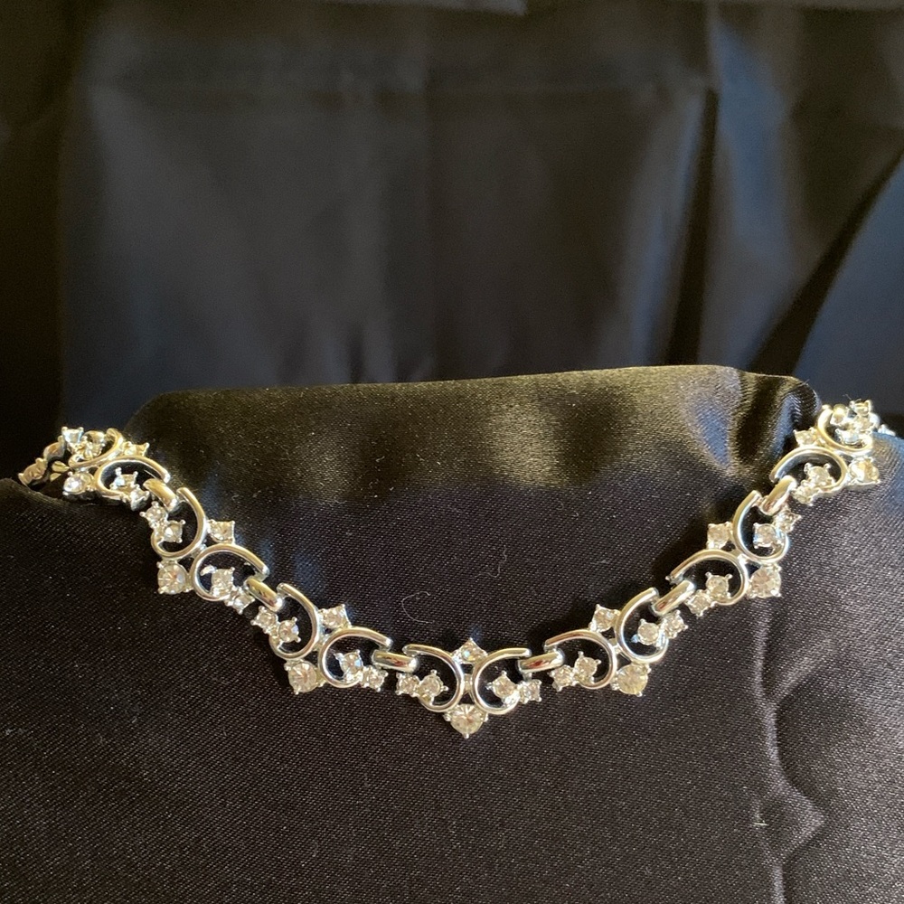 Vintage Rhinestone choker necklace